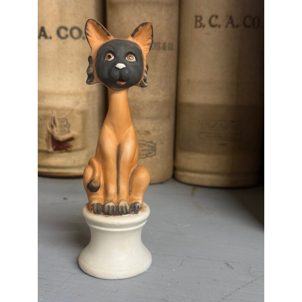 Vintage Brinn’s Siamese Cat Figurine Taiwan Ceramic Pedestal Kitty Feline Figure